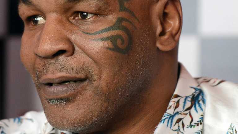 Mujer demanda a Mike Tyson por presunta violación en los 90